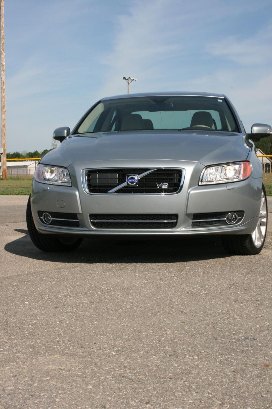  Volvo S80 AWD V8 2007 года  (фото 32 из 45)